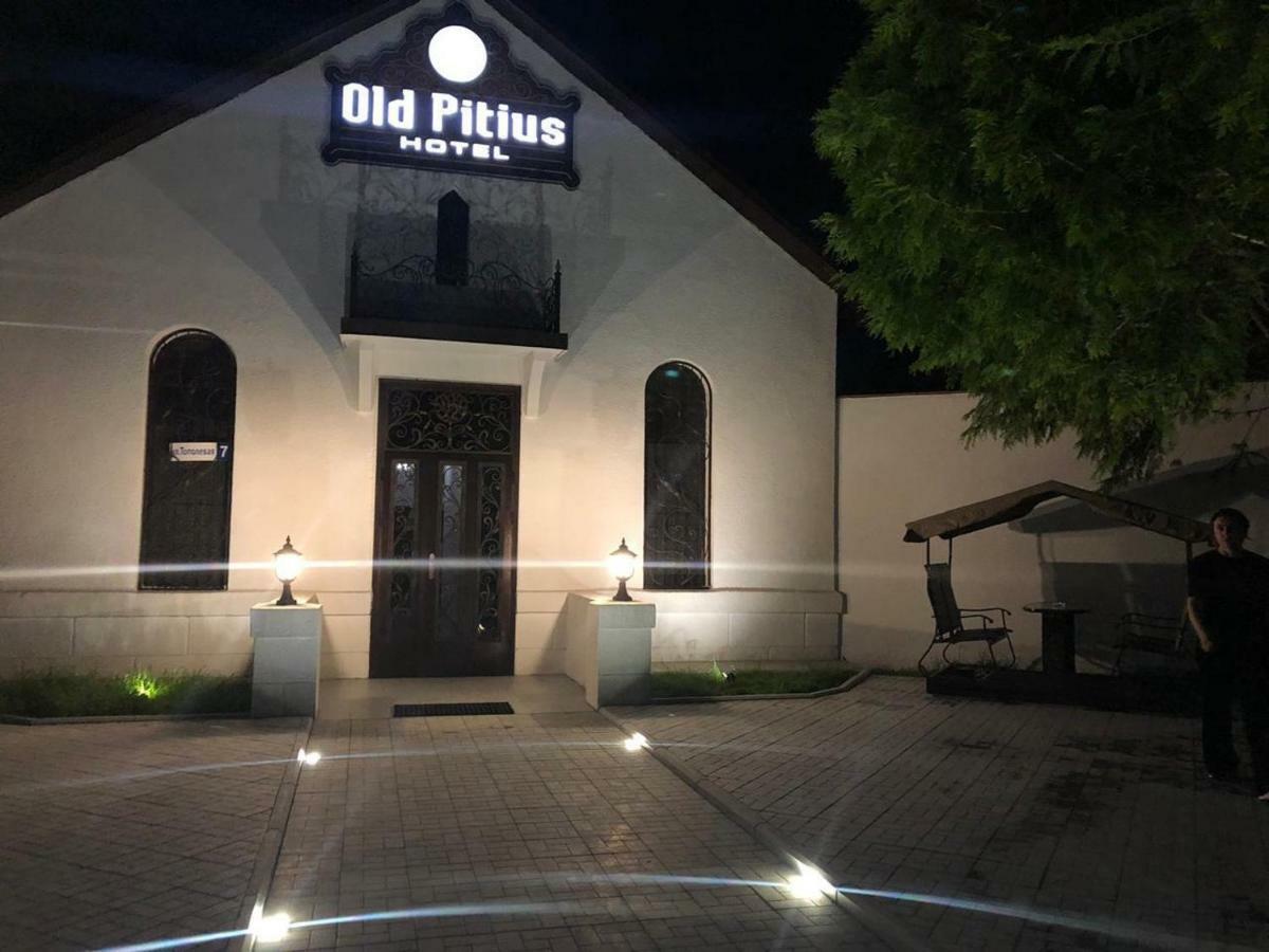 Hotel Old Pitius Pizunda Exterior photo